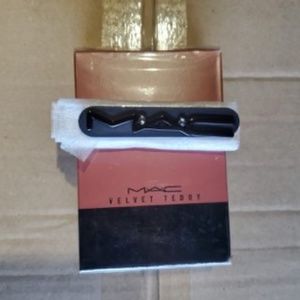 MAC COSMETICS PERFUME